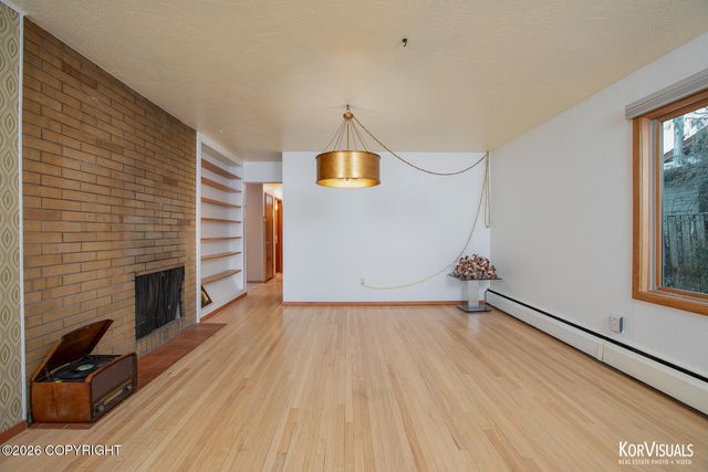 2540 Lord Baranof Drive, Anchorage, AK 99517