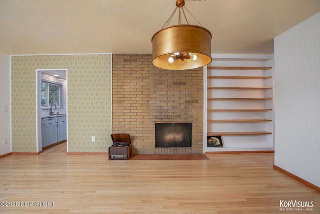 2540 Lord Baranof Drive, Anchorage, AK 99517