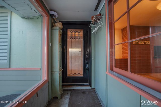 2540 Lord Baranof Drive, Anchorage, AK 99517