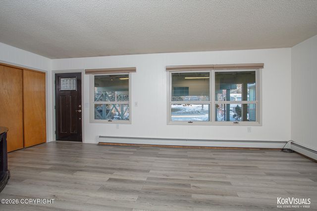 2540 Lord Baranof Drive, Anchorage, AK 99517