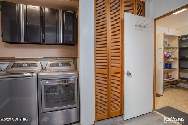 2540 Lord Baranof Drive, Anchorage, AK 99517