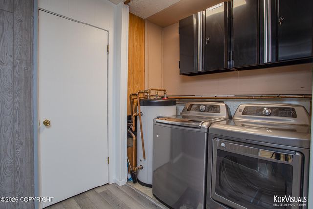 2540 Lord Baranof Drive, Anchorage, AK 99517