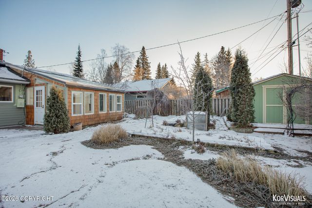 2540 Lord Baranof Drive, Anchorage, AK 99517