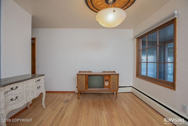 2540 Lord Baranof Drive, Anchorage, AK 99517