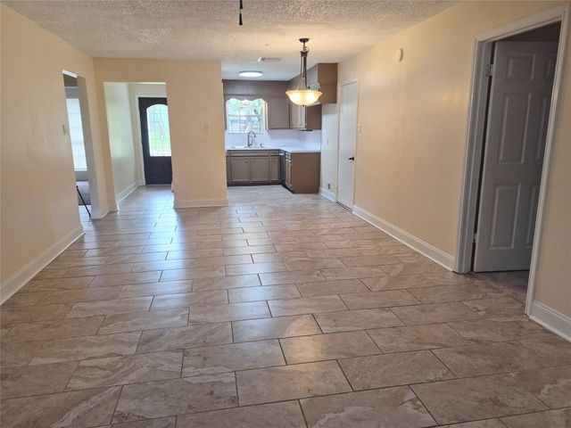 54 Aloe Vera Court, Lake Jackson, TX 77566