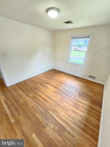11100 LUND PL, Kensington, MD 20895