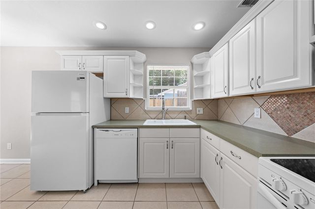 1839 BURTON DRIVE, St Cloud, FL 34771