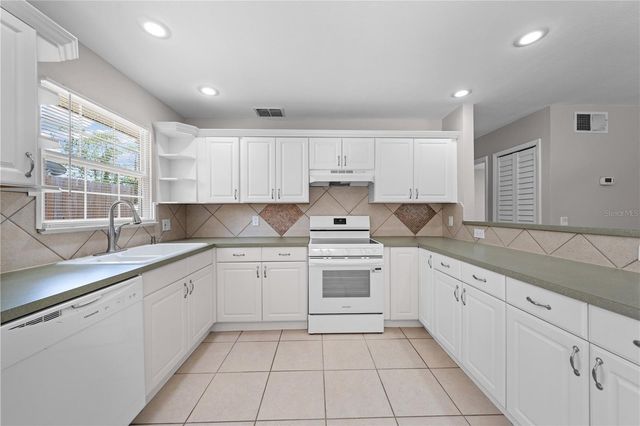 1839 BURTON DRIVE, St Cloud, FL 34771