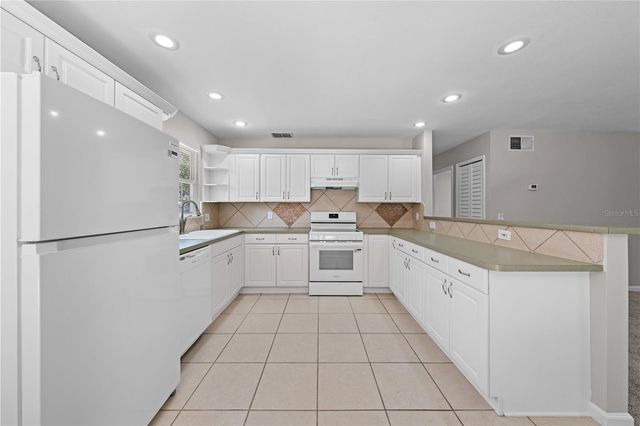 1839 BURTON DRIVE, St Cloud, FL 34771