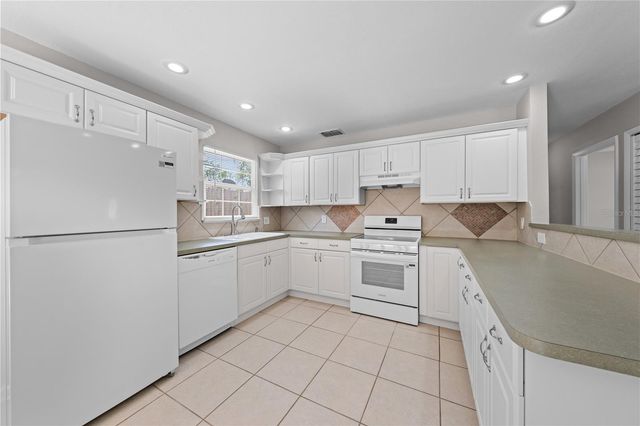 1839 BURTON DRIVE, St Cloud, FL 34771