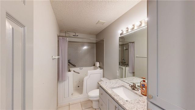 34 N Letitia Avenue, Fayetteville, AR 72701