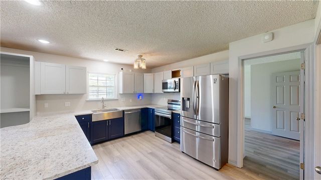 34 N Letitia Avenue, Fayetteville, AR 72701