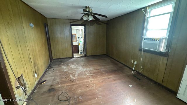 4610 Crawford Ave, Louisville, KY 40258