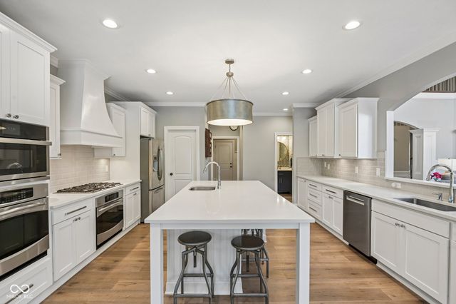 14668 Whispering Breeze Drive, Fishers, IN 46037