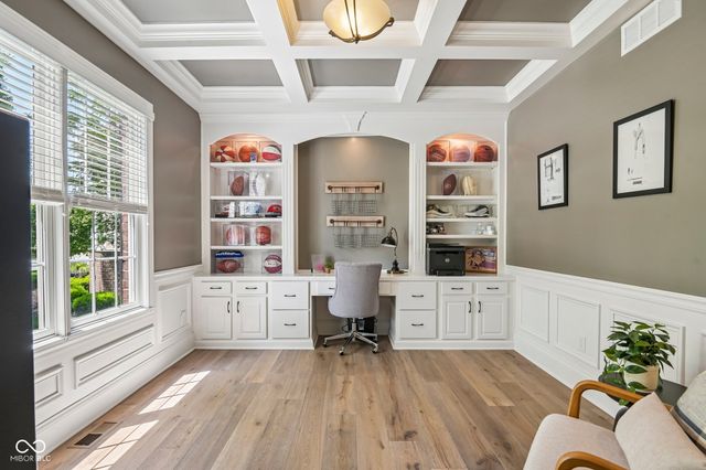 14668 Whispering Breeze Drive, Fishers, IN 46037