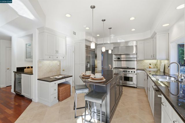 122 Briar Pl, Danville, CA 94526