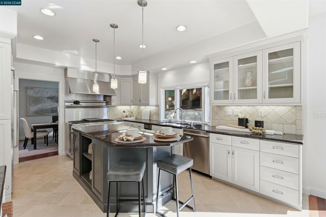 122 Briar Pl, Danville, CA 94526