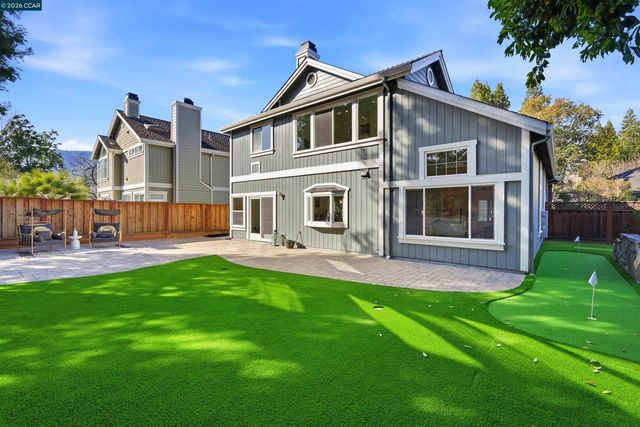 122 Briar Pl, Danville, CA 94526