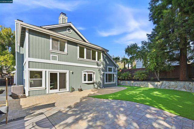 122 Briar Pl, Danville, CA 94526