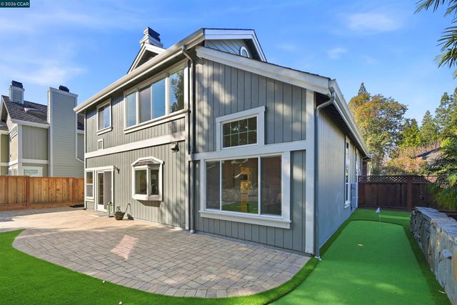 122 Briar Pl, Danville, CA 94526