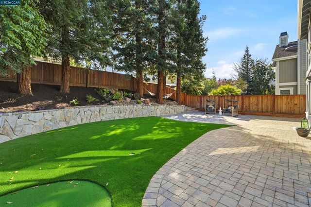 122 Briar Pl, Danville, CA 94526