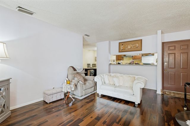 5981 Arapaho Road 309, Dallas, TX 75248