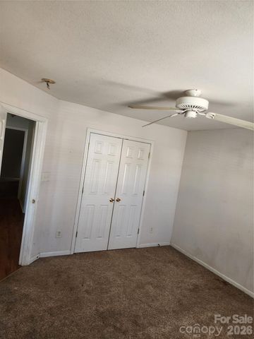 14718 Lions Pride Court, Charlotte, NC 28273