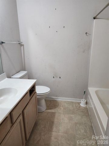 14718 Lions Pride Court, Charlotte, NC 28273