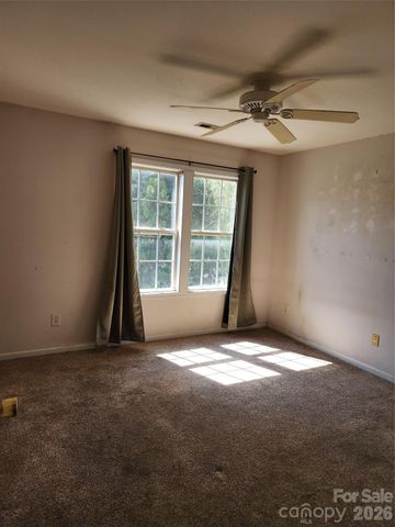 14718 Lions Pride Court, Charlotte, NC 28273