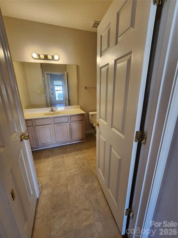 14718 Lions Pride Court, Charlotte, NC 28273