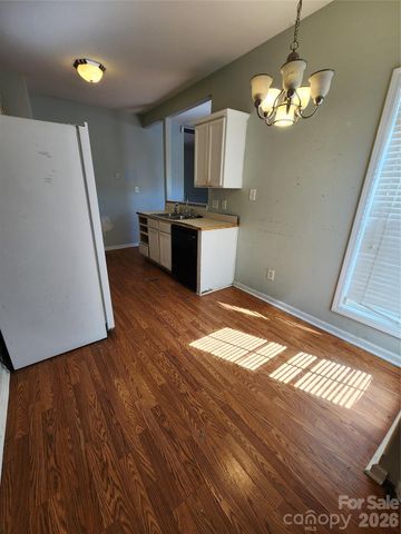 14718 Lions Pride Court, Charlotte, NC 28273