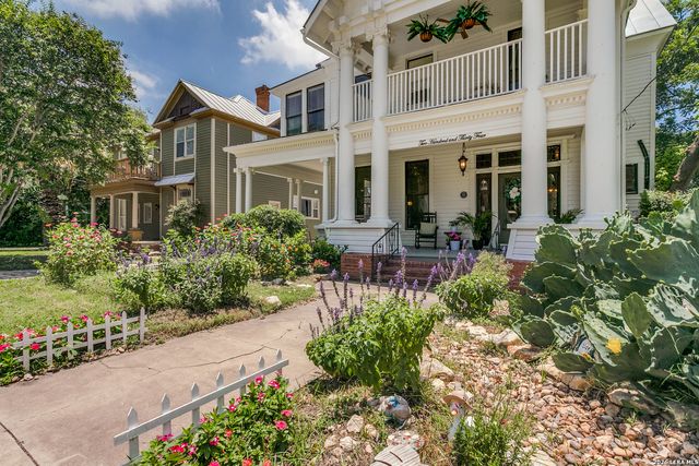 234 W WOODLAWN AVE, San Antonio, TX 78212