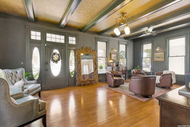 234 W WOODLAWN AVE, San Antonio, TX 78212