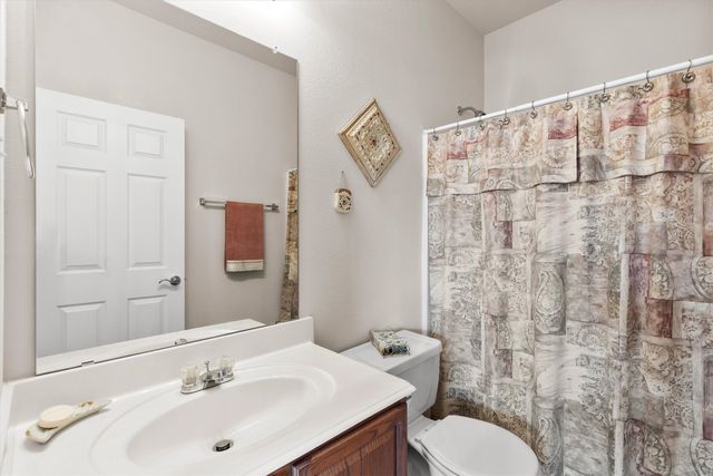 3505 Austin Street, Gainesville, TX 76240
