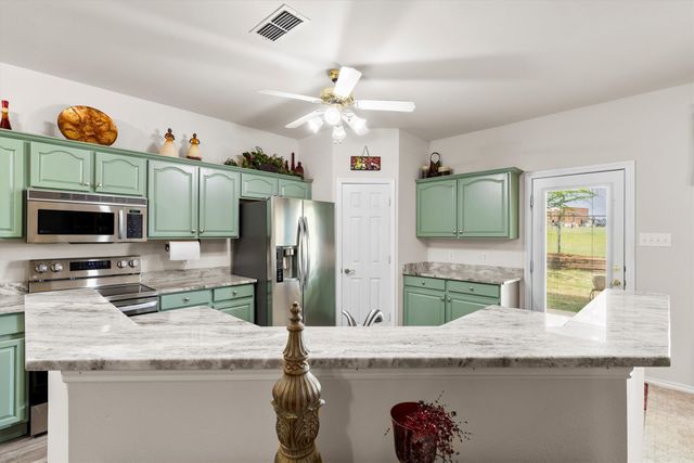 3505 Austin Street, Gainesville, TX 76240