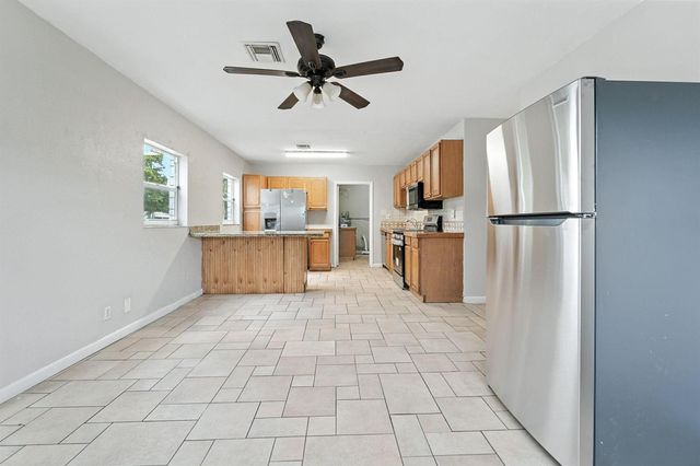 620 NE 57th Street, Fort Lauderdale, FL 33334