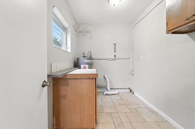 620 NE 57th Street, Fort Lauderdale, FL 33334