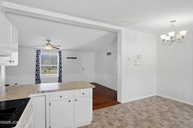 11130 SHERRY DRIVE, Holts Summit, MO 65043