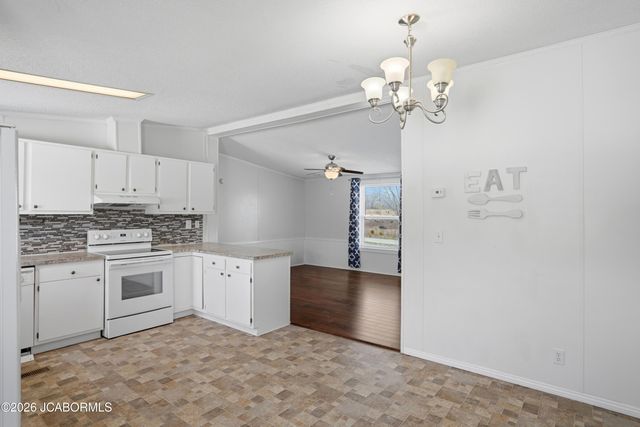 11130 SHERRY DRIVE, Holts Summit, MO 65043