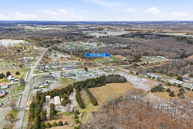 11130 SHERRY DRIVE, Holts Summit, MO 65043