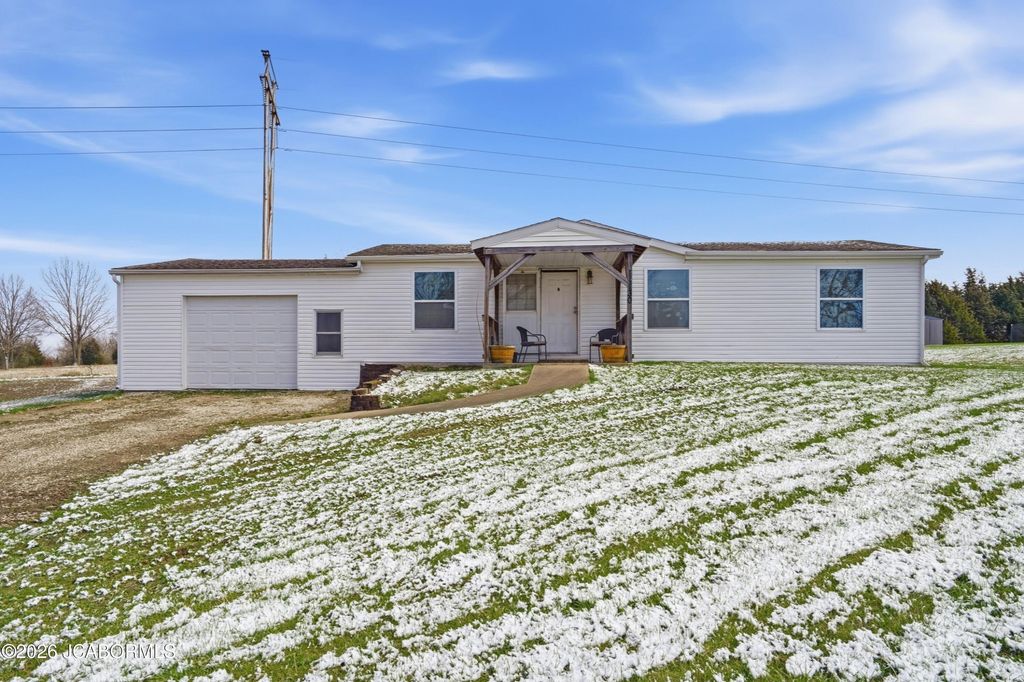 11130 SHERRY DRIVE, Holts Summit, MO 65043