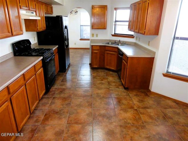 7205 Night Hawk Drive, El Paso, TX 79912