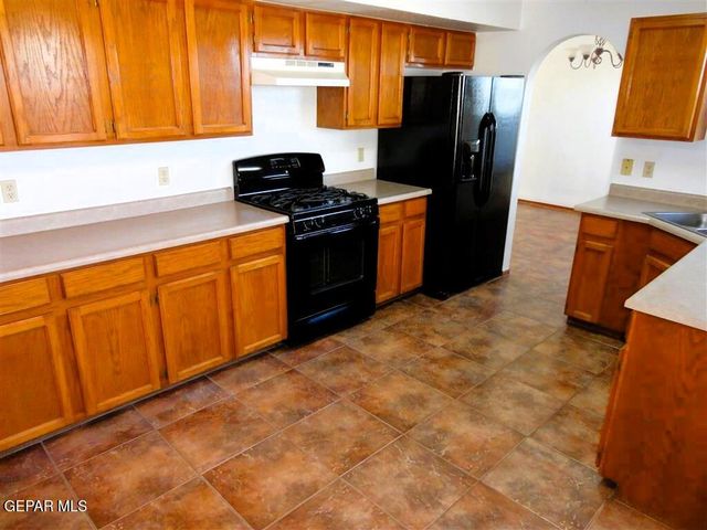 7205 Night Hawk Drive, El Paso, TX 79912