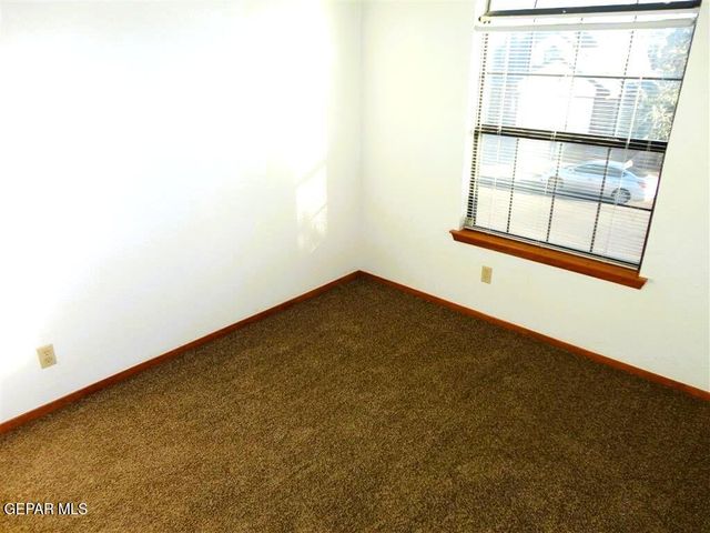 7205 Night Hawk Drive, El Paso, TX 79912