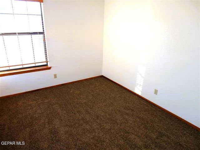 7205 Night Hawk Drive, El Paso, TX 79912