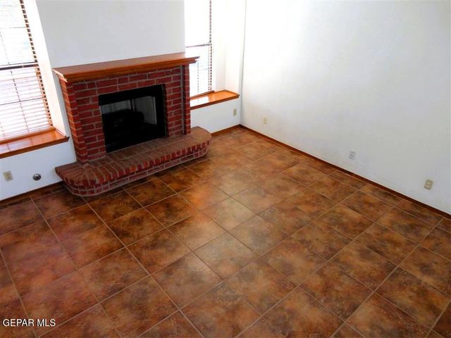 7205 Night Hawk Drive, El Paso, TX 79912