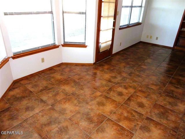 7205 Night Hawk Drive, El Paso, TX 79912