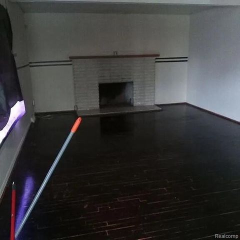 16216 Tacoma St, Detroit, MI 48205