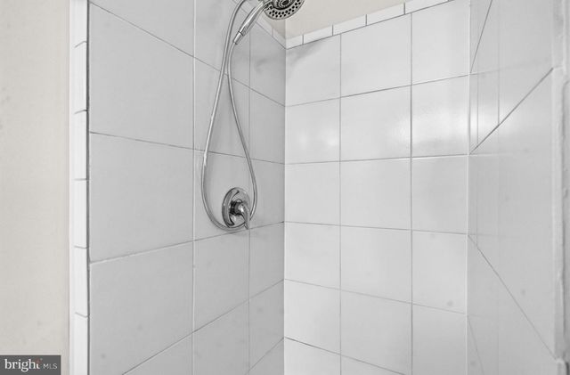 4533 4TH RD N, Arlington, VA 22203