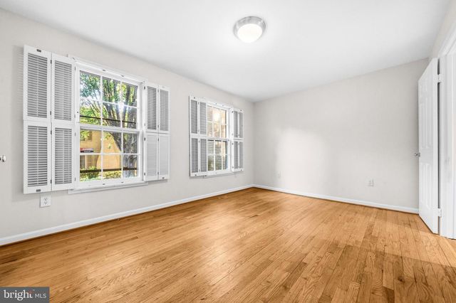 4533 4TH RD N, Arlington, VA 22203